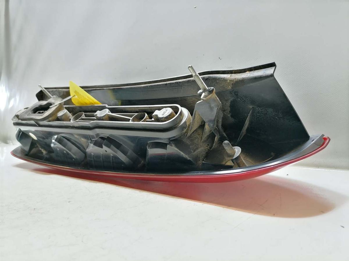 Ford Focus C-Max original R&uuml;cklicht R&uuml;ckleuchte Schlussleuchte links Facelift Bj.2008